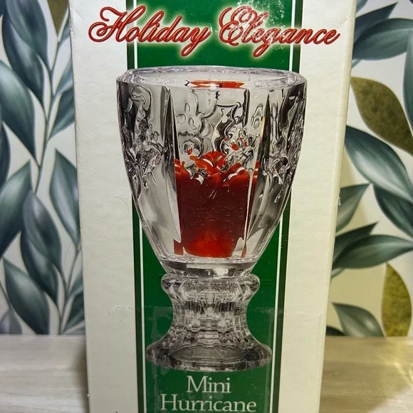 St. George Crystal “Holiday Elegance” Mini Hurricane Candle Holder - Picture 7 of 7